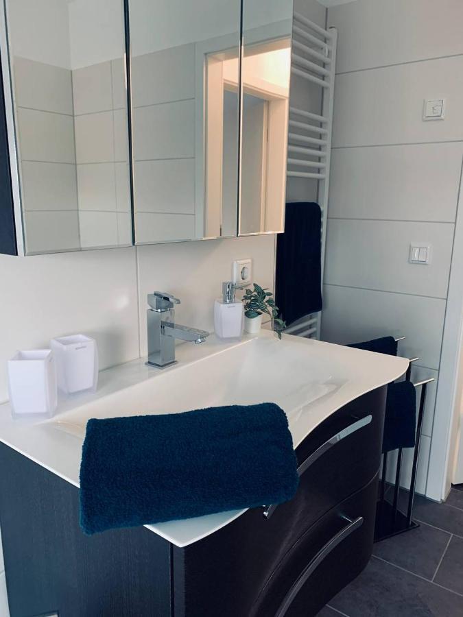 Apartment Mit Penthouse Charakter In Dresde Exterior foto