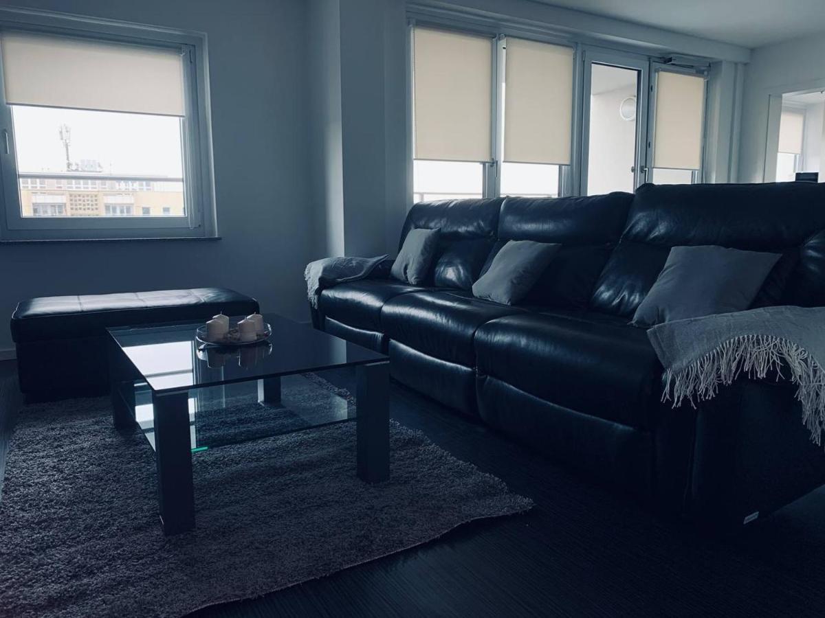 Apartment Mit Penthouse Charakter In Dresde Exterior foto